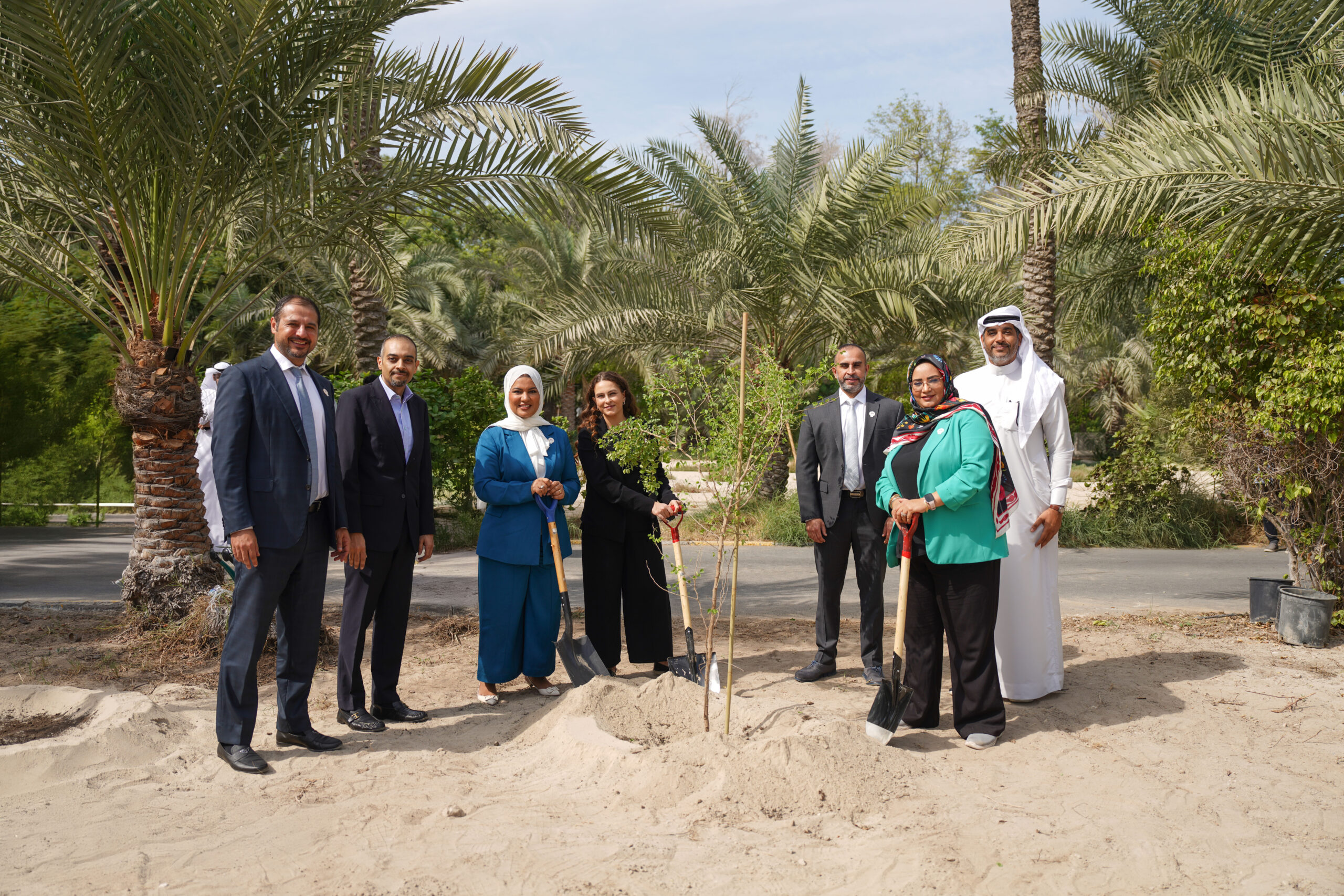 Chief Executive of Tamkeen takes part in National Tree Week and emphasizes the importance of adopting sustainable enterprise practices